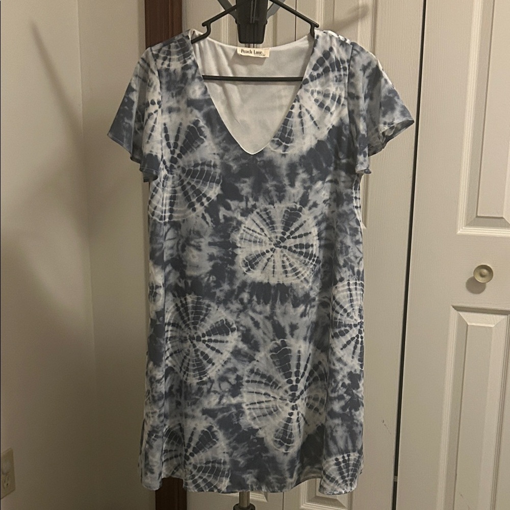 Peach Love California blue and white tie dyed patterned dress.